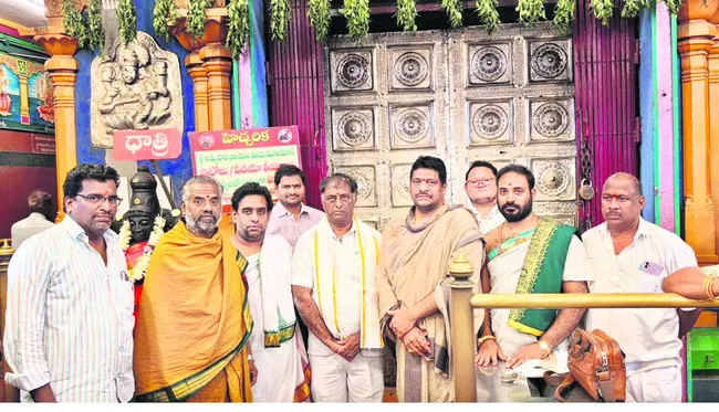 బైక్‌ల చోరీ ముఠా అరెస్ట్‌ 
