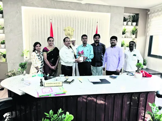 పథకాల అమలులో  అగ్రభాగాన వ్యవసాయ శాఖ