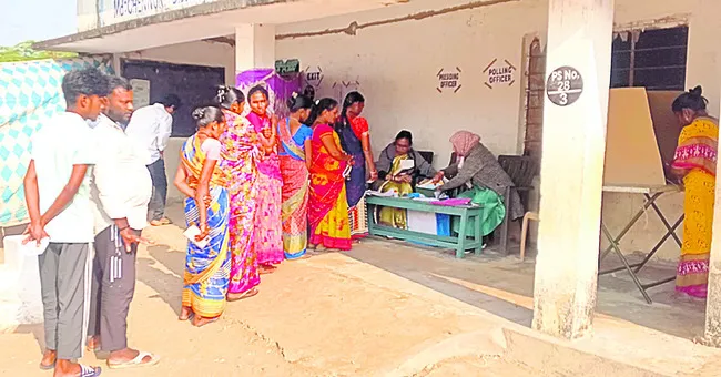 ‘చే’జిక్కిన పల్లె