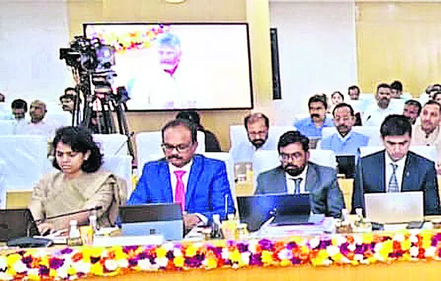 ఉద్యాన సాగులో జిల్లాను అగ్రస్థానంలో నిలిపేలా చర్యలు 