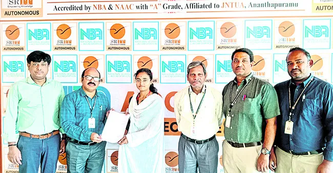 రిపబ్లిక్‌ డే పరేడ్‌కు  ఎస్‌ఆర్‌ఐటీ విద్యార్థి 