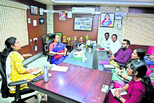 చిన్నారుల్లో సృజనాత్మకత పెంపొందించాలి