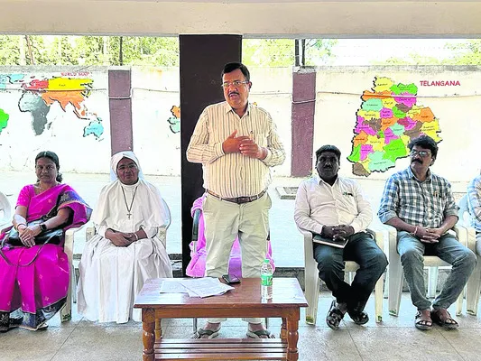 సమన్వయంతో పనిచేయాలి