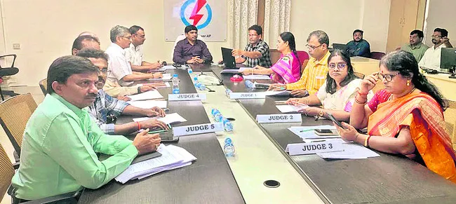 వక్తృత్వ పోటీ విజేత తిరుపతి