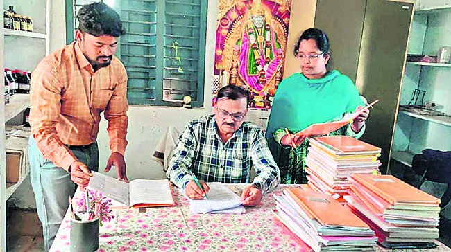 పశు వైద్యసేవలను నిర్లక్ష్యం చేయవద్దు 