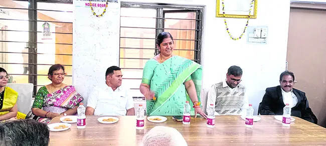 లోక్‌ అదాలత్‌కు న్యాయవాదులు సహకరించాలి