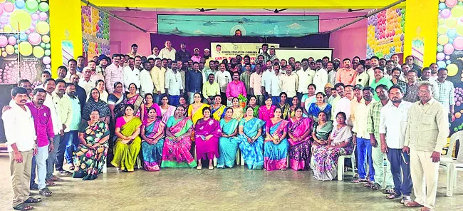 సోషల్‌ ఆడిట్‌ సర్వేను పూర్తి చేయాలి 