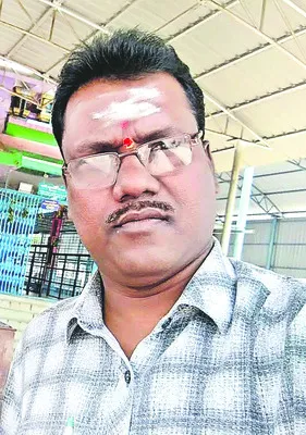 అప్పుల బాధతో వ్యాపారి ఆత్మహత్య 