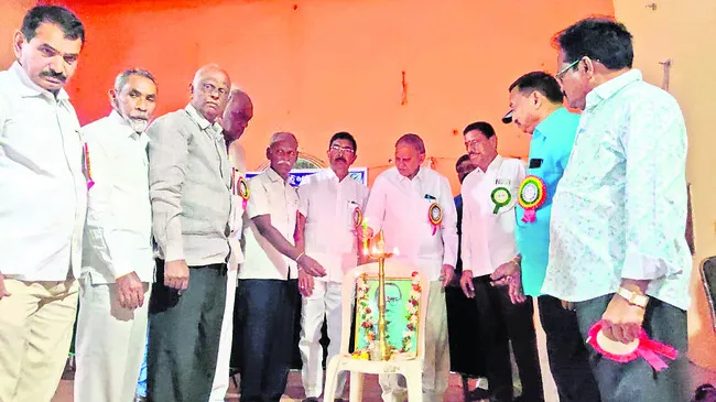 పెన్షనర్ల ఆరాధ్యుడు డీఎస్‌ నకారా