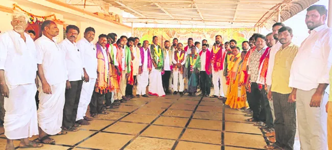 పారదర్శకంగా గ్రామాభివృద్ధికి కృషి 