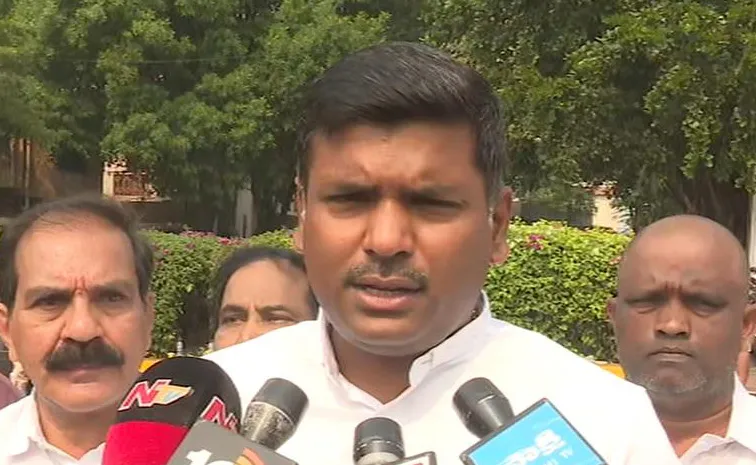 ‘చంద్రబాబు సర్కార్‌ చేతకానితనం ఇది’