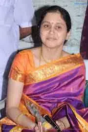 How Can You Sit Near Pradeep Feet And Cry? Sarath Kumar Answer to Devayani Question12