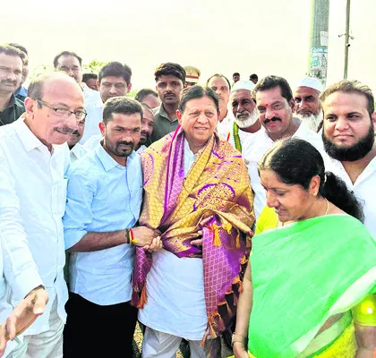 జిల్లా కేంద్రంలో    సుదర్శన్‌రెడ్డి పర్యటన