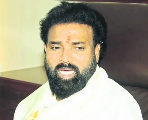 రష్యా, ఉక్రెయిన్‌ యుద్ధంలా ఆ ఇద్దరి తీరు 