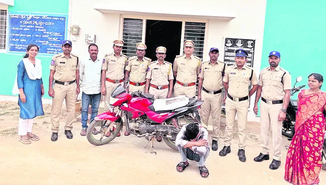 150 గ్రాముల గంజాయి పట్టివేత 