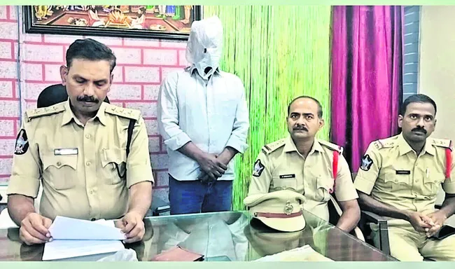 కిరాతక మేనమామ అరెస్ట్‌ 