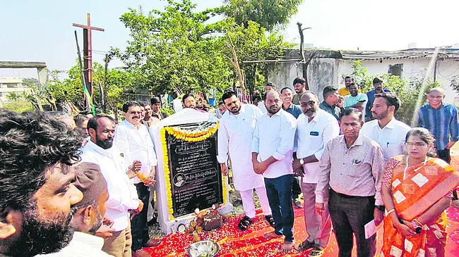 మెదక్‌ను సుందరంగా తీర్చిదిద్దుతా