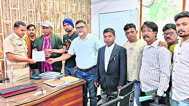 అశ్లీల రీల్స్‌పై వీహెచ్‌పీ ఆగ్రహం 