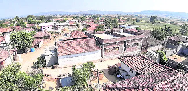 పైసల చుట్టే ‘పంచాయతీ’!