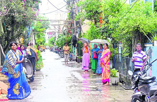 మంత్రి ఏడిపింఛన్‌ 