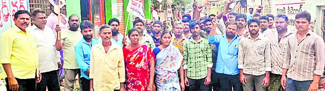 మణప్పరంలో బంగారం మాయంపై ఆందోళన 