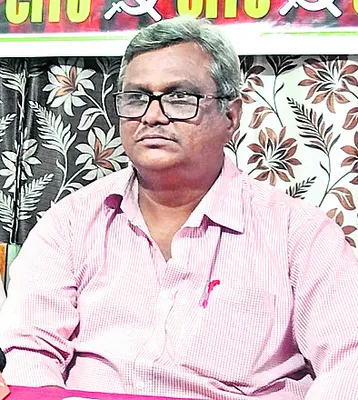 ముఖ్యమంత్రి సమీక్ష చేయాలి 
