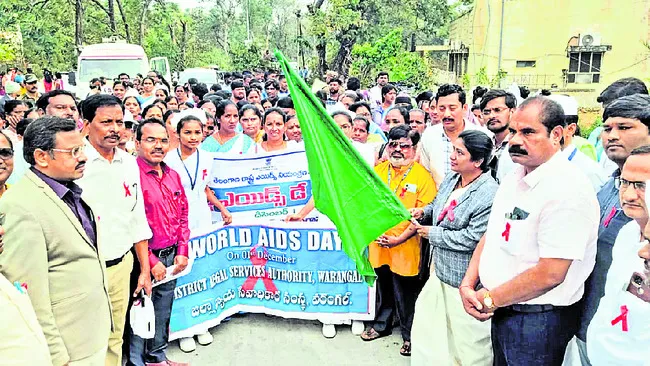 సమష్టితత్వంతో చెడు అలవాట్లు దూరం