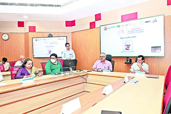 ప్రభుత్వ అధికారులకు  ఏఐ శిక్షణ 