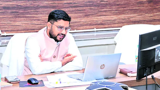 యాప్‌ వినియోగంపై రైతులకు                          అవగాహ