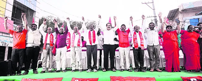 గాంధీజీ అంటే ఎందుకు మీకంత ఈర్ష్య