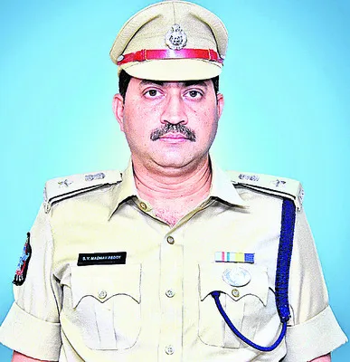 చోరీ కేసులో ఇద్దరు  ముద్దాయిలకు మూడేళ్ల జైలు