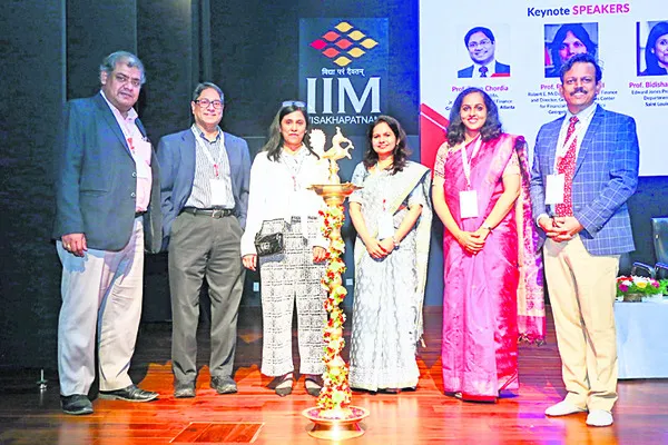 ఐఐఎంవీలో ఇండియా ఫైనాన్స్‌ కాన్ఫరెన్స్‌ 