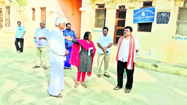 పోషక యాజమాన్యంపై  అవగాహన తప్పనిసరి 
