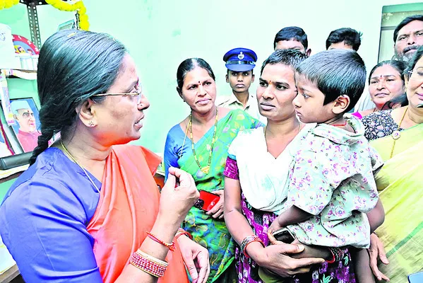 అంగన్‌వాడీ సెంటర్‌ తనిఖీ