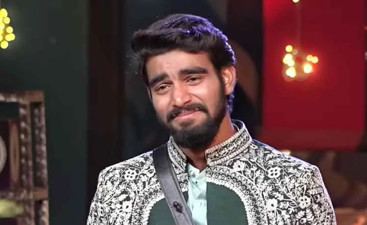 విన్నర్‌ రేంజ్‌ ఎలివేషన్‌...మీసం మెలేసిన కల్యాణ్‌