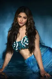 Rashmi Gautham And Kriti Sanon Latest News6