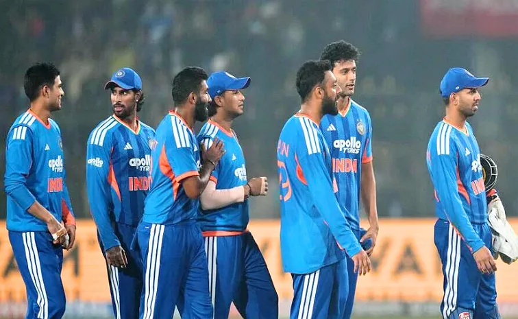 గిల్‌కు భారీ షాక్‌.. వరల్డ్‌ కప్‌ జట్టులోకి ఎవరూ ఊహించని ప్లేయర్‌