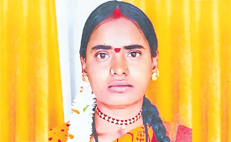 భార్యను కొట్టి చంపిన భర్త