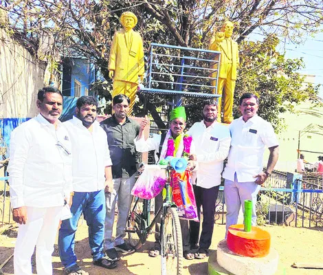 అమరుల ఆశయ సాధనకు సైకిల్‌ యాత్ర 