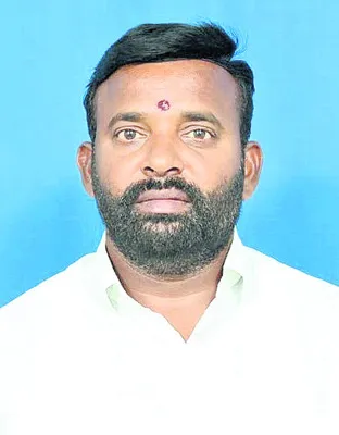 పుట్టిన ఊరుకు సేవ చేయాలని.. 
