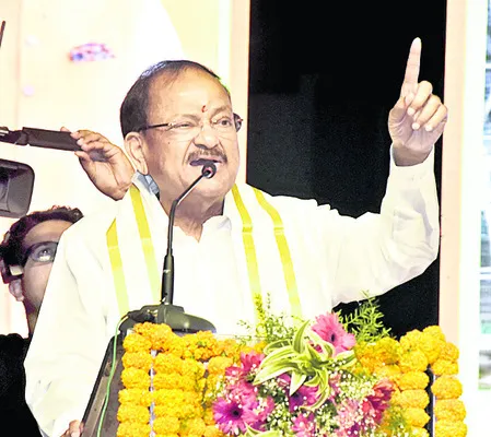 వాజ్‌పేయి ఆదర్శనీయులు 