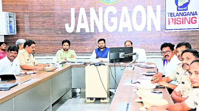 రోడ్డు భద్రతా మాసోత్సవాన్ని విజయవంతం చేయాలి