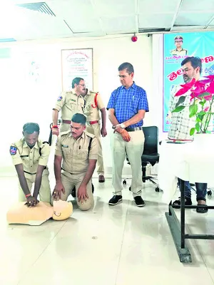 గుండెపోటు వస్తే సీపీఆర్‌ చేయాలి