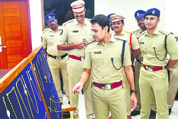 మంగళసూత్రాలే టార్గెట్‌ 