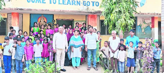 విద్యార్థుల హాజరు శాతం పెంచాలి 