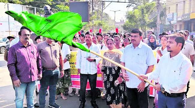 రేపు కలెక్టరేట్‌లో ప్రజా ఫిర్యాదుల పరిష్కార వేదిక 