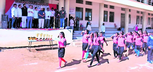 ప్రతిభ చాటే క్రీడాకారులకు ప్రత్యేక గుర్తింపు 