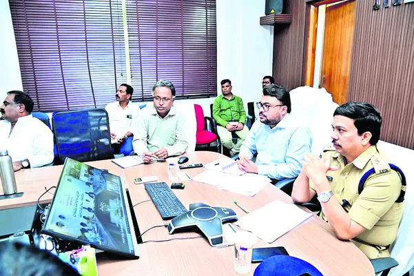 రోడ్డు ప్రమాదాల నివారణకు ప్రత్యేక కార్యాచరణ 