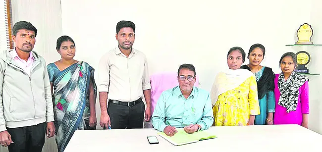 పీఏసీఎస్‌లకు పర్సన్‌ ఇన్‌చార్జిలు