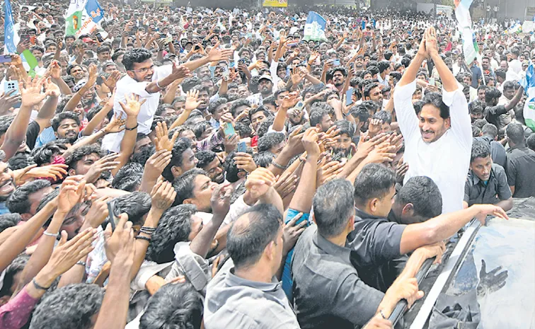 ఎదురుగాలికి ఎదురొడ్డి నిలిచి...